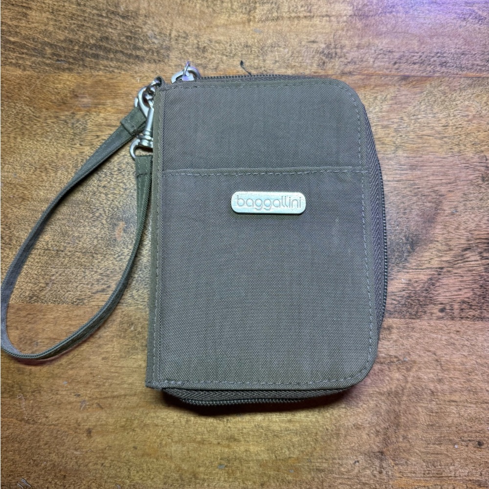 Bagallini Olive Wristlet Pouch